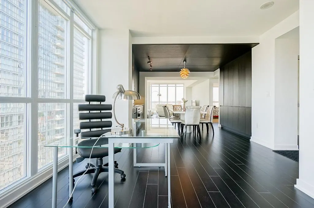 Hydewest - Capreol Luxury Furnished Penthouse Apartment Toronto Canada