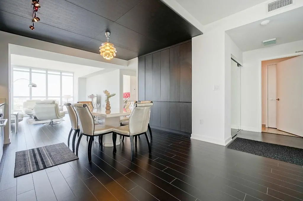 Hydewest - Capreol Luxury Furnished Penthouse Apartment Toronto Canada