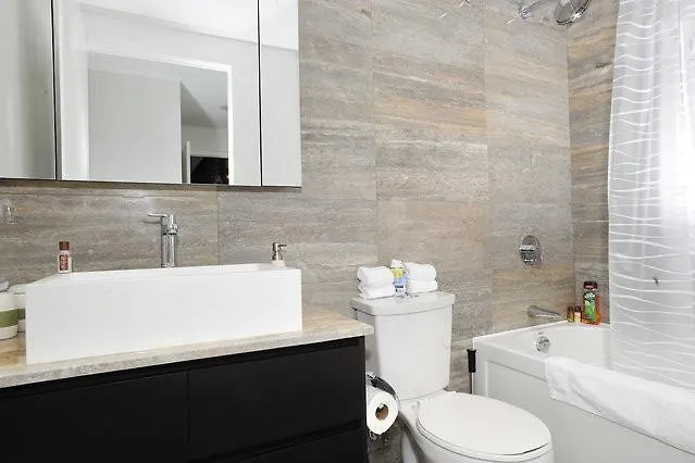 Hydewest - Capreol Luxury Furnished Penthouse Apartment Toronto