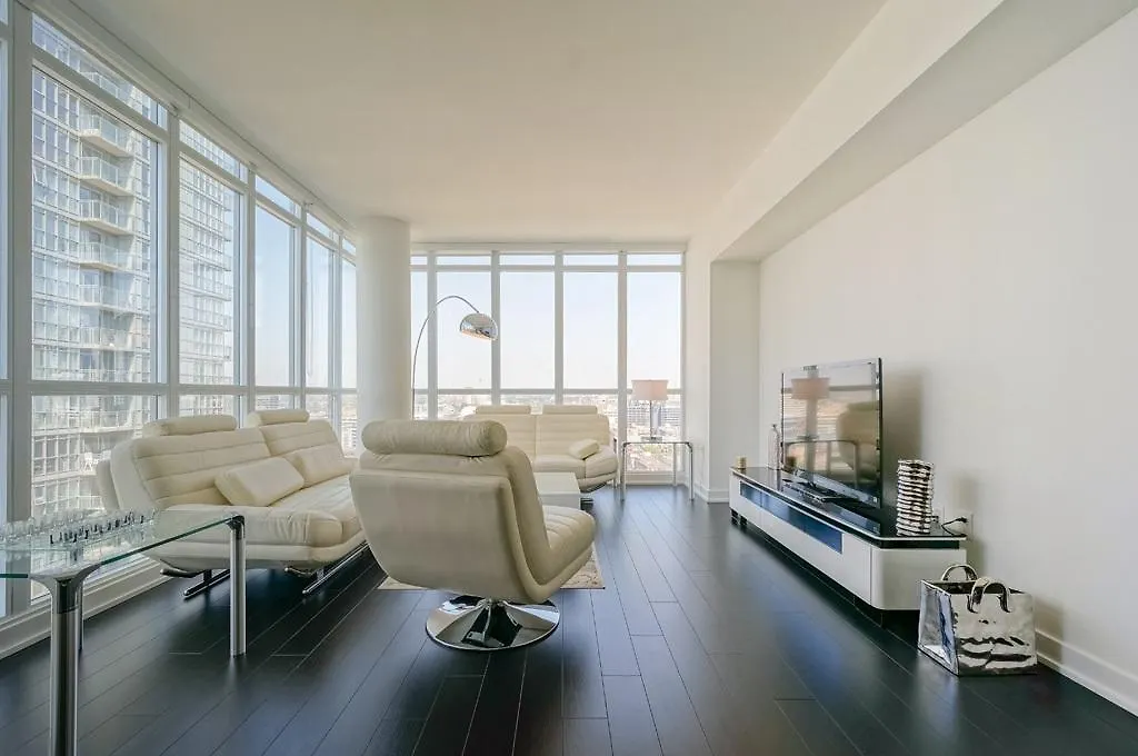 Hydewest - Capreol Luxury Furnished Penthouse Apartment Toronto