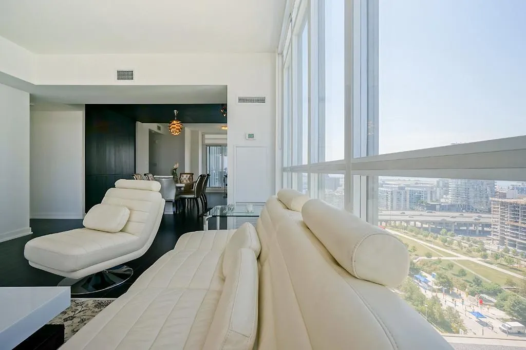 Hydewest - Capreol Luxury Furnished Penthouse Apartment Toronto Canada