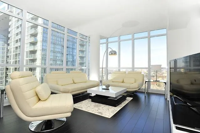 Hydewest - Capreol Luxury Furnished Penthouse Apartment Toronto