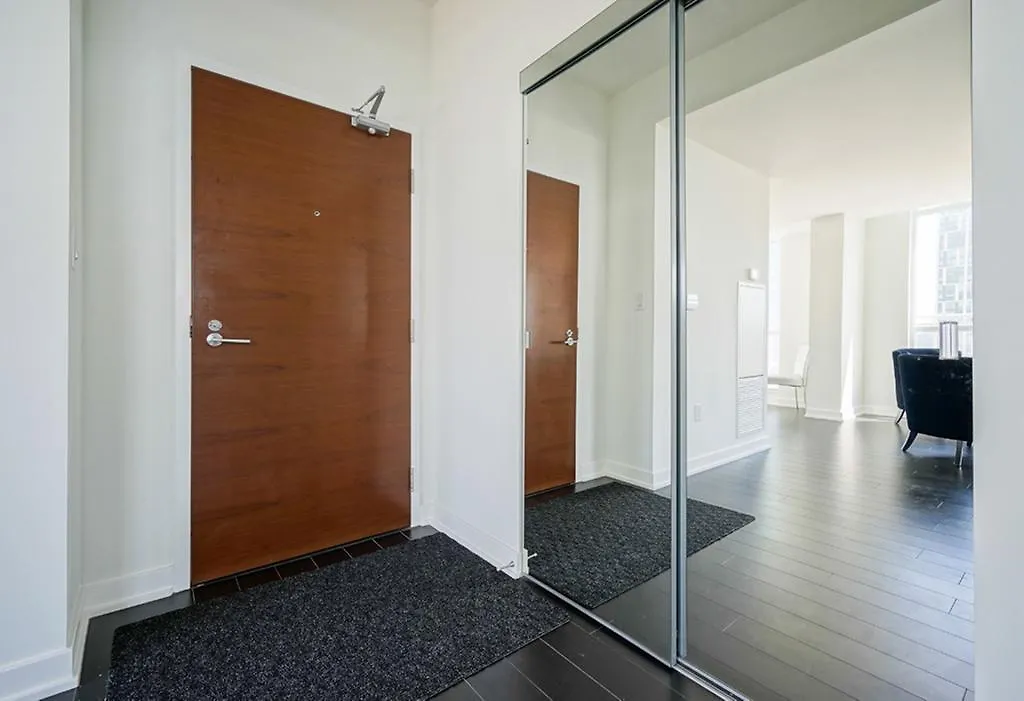 Hydewest - Capreol Luxury Furnished Penthouse Apartment Toronto