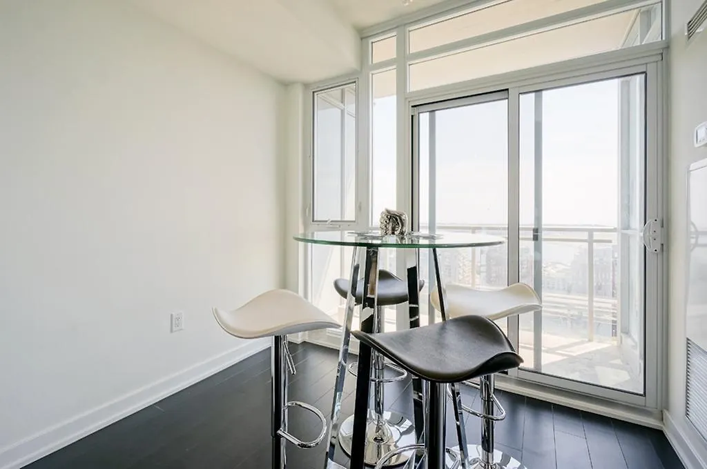 Hydewest - Capreol Luxury Furnished Penthouse Apartment Toronto 0*,  Canada