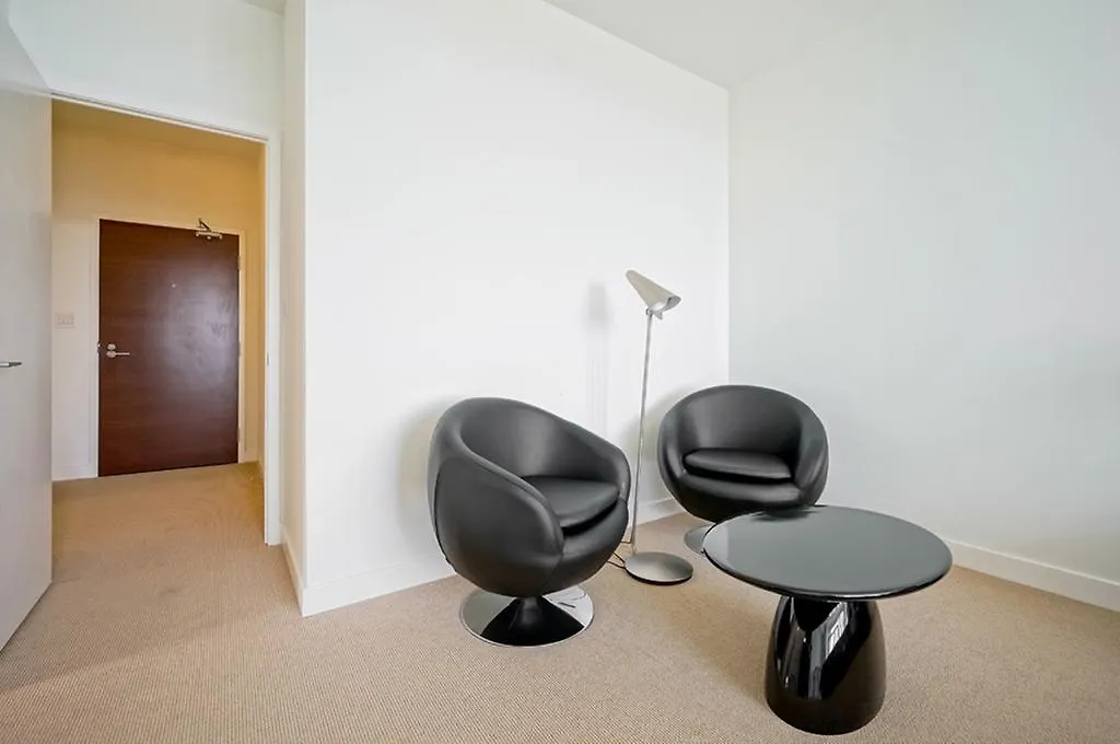 Hydewest - Capreol Luxury Furnished Penthouse Apartment Toronto